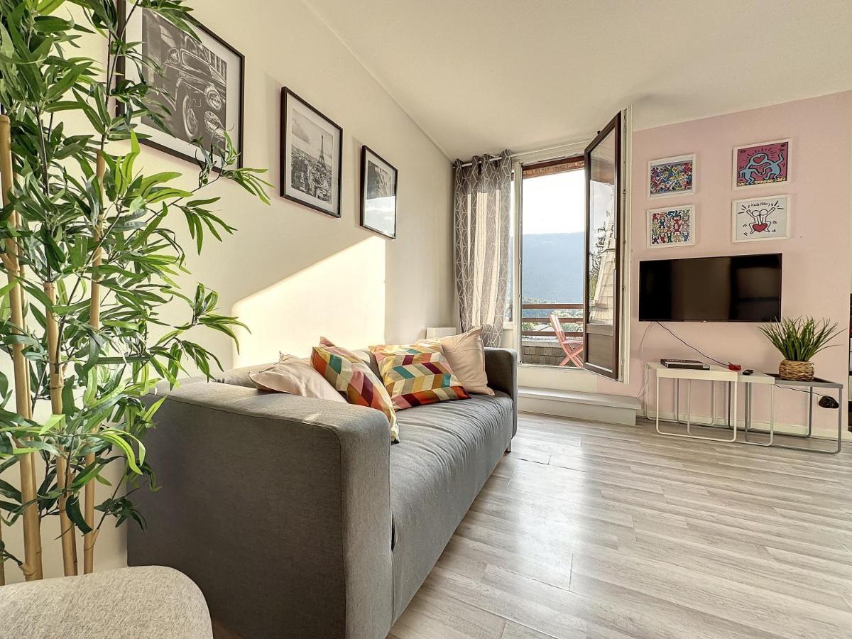Charmant Appartement Avec Terrasse Parking Ispagnac Exterior photo